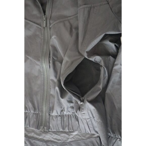 Nike 883495-010 Women's Sz L Black Windrunner Woven Windbreaker Jacket - Picture 9 of 15